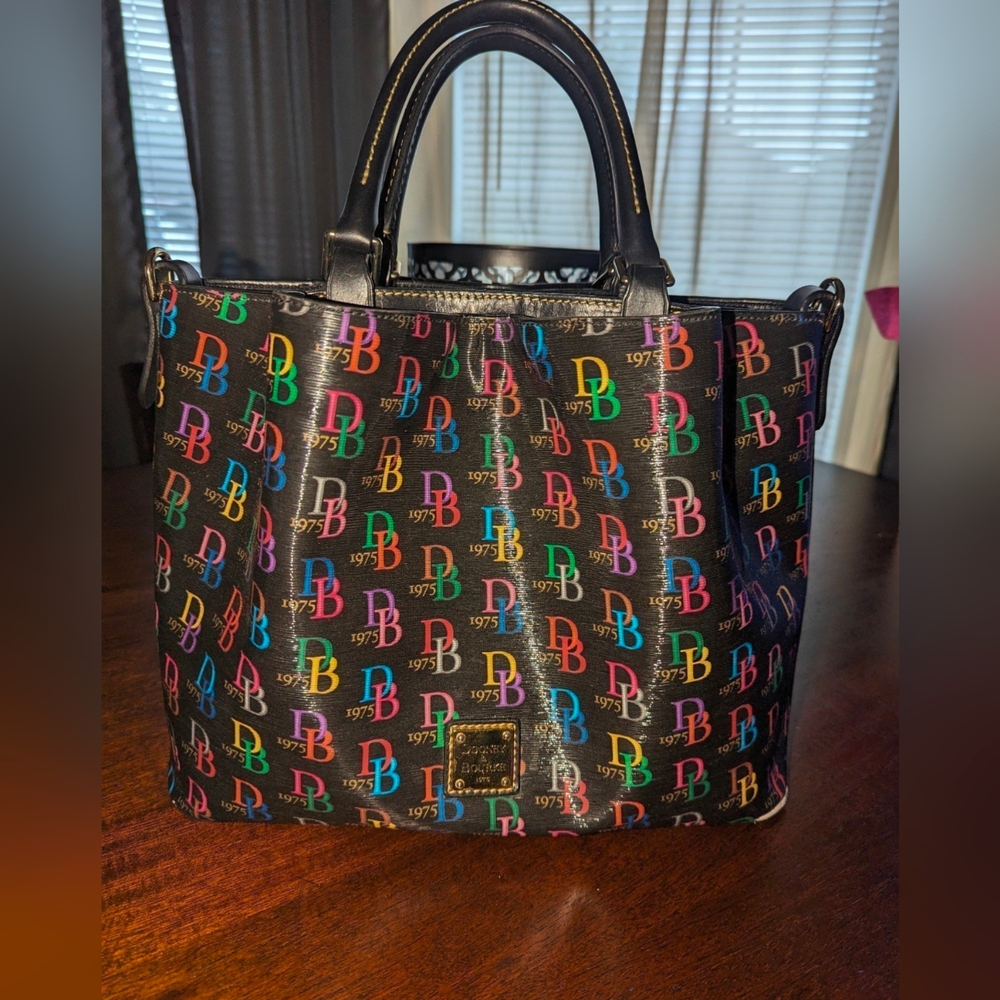 Dooney Bourke